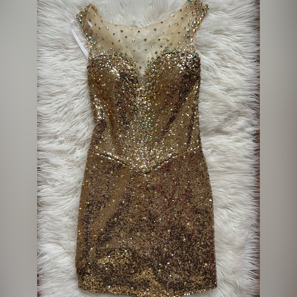 Beautiful gold Hannah S altered to a size 0 sequins dress, like new, worn once